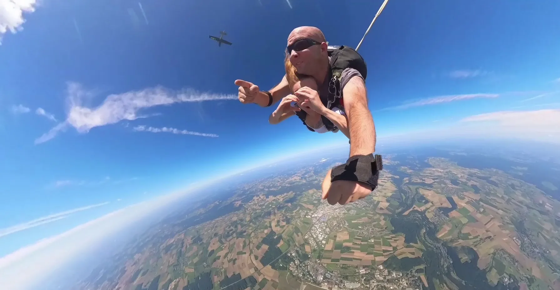Tandemsprung Adrenalin über der Eifel